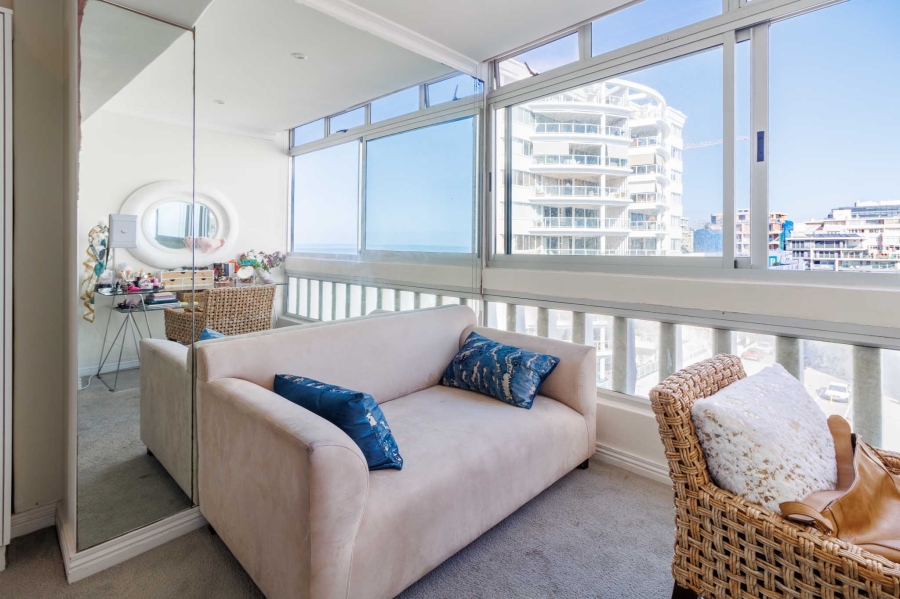 To Let 2 Bedroom Property for Rent in Sea Point Western Cape